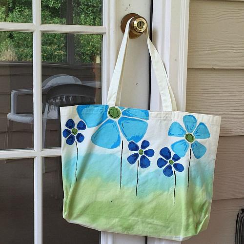 DIY Painted Summer Tote Bags