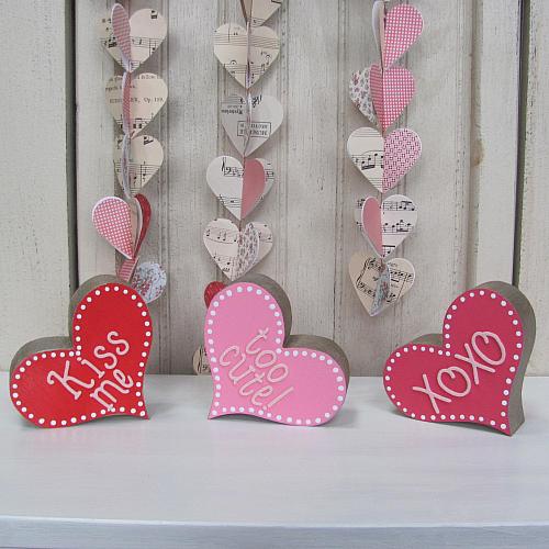 Painting on Wooden Hearts DIY 