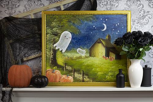 Thrifty Sparkly Halloween Ghost Painting