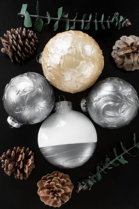 DIY texture ornaments