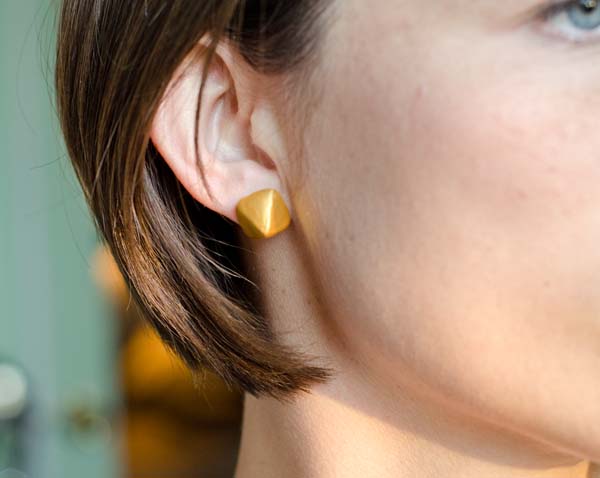 Gold geometric earrings