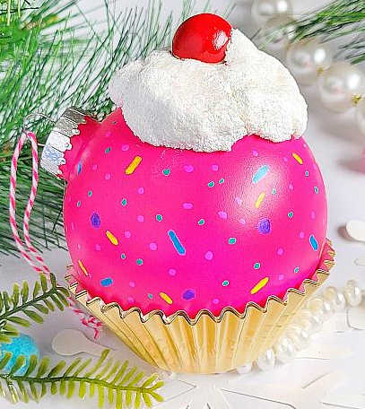 Cupcake christmas ornament