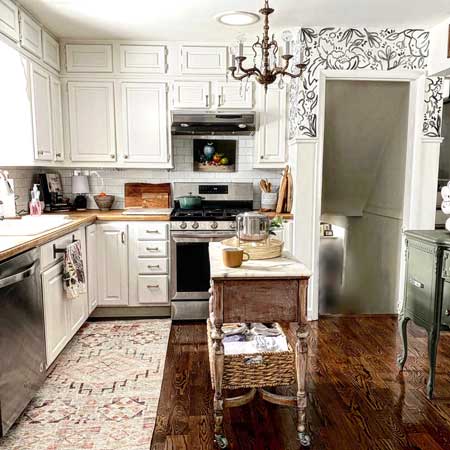 A photo of a kitchen remodeled for habitat for humanity.