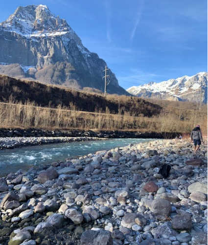 A picture of the swiss riverbank where Kartika finds her stones
